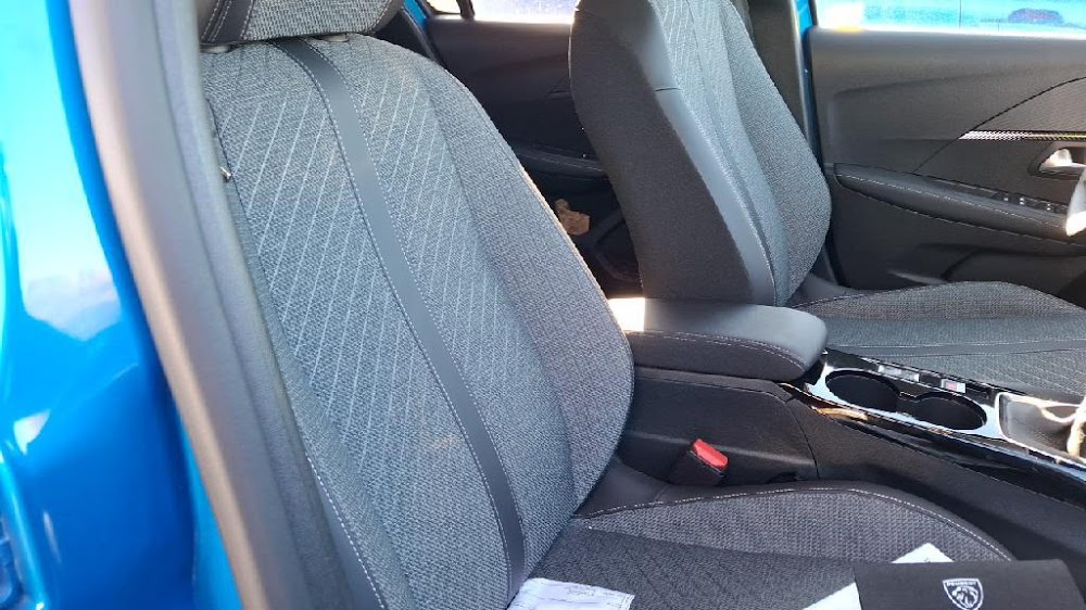 Foto Peugeot 208 14