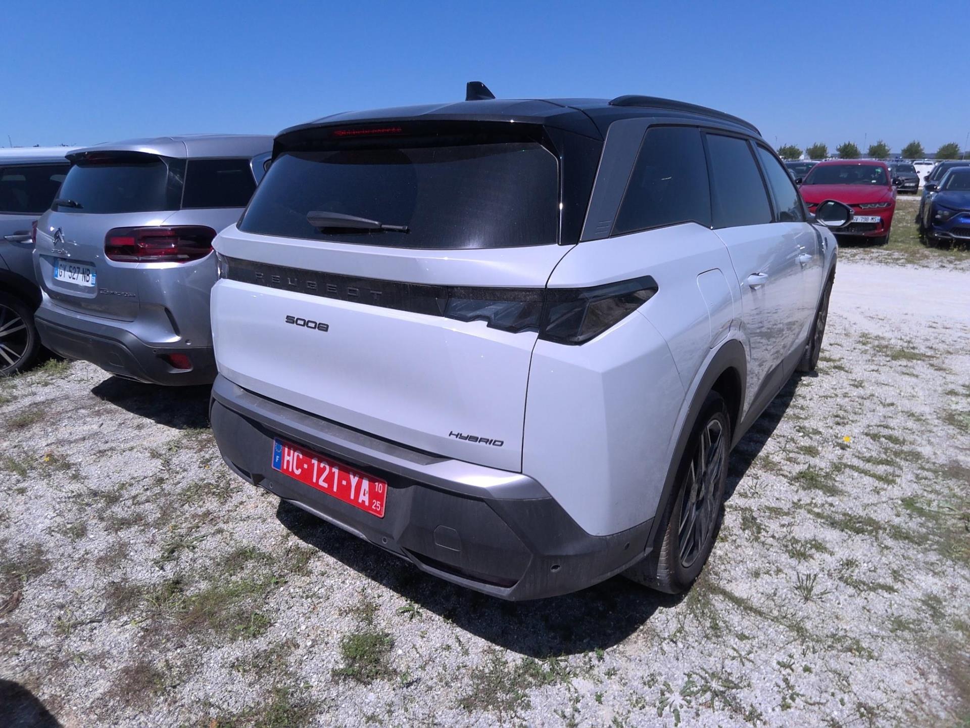 Peugeot 5008 Hybrid 136 e-DCS6 GT 2025