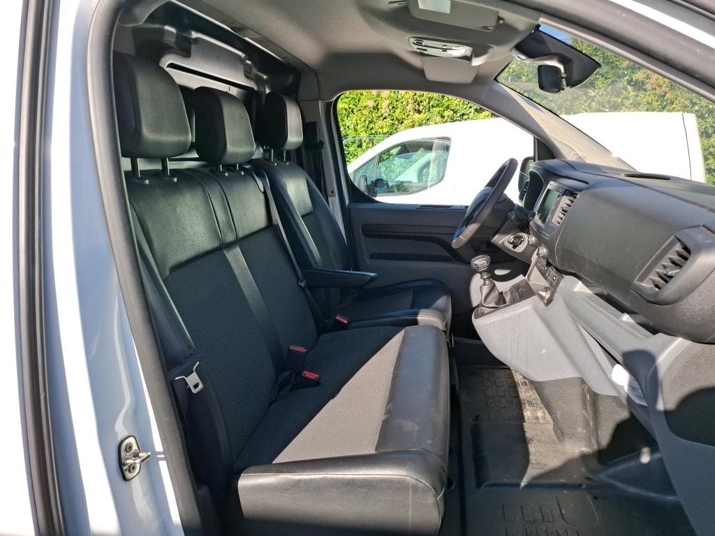 Peugeot EXPERT FGN TOLE STANDARD 1.5 BLUEHDI 120 S&S BVM6 ASPHALT 2021