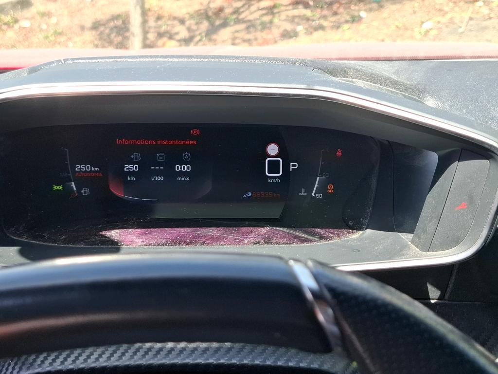 Peugeot 2008 BlueHDi 130 S&S EAT8 GT Pack 2022