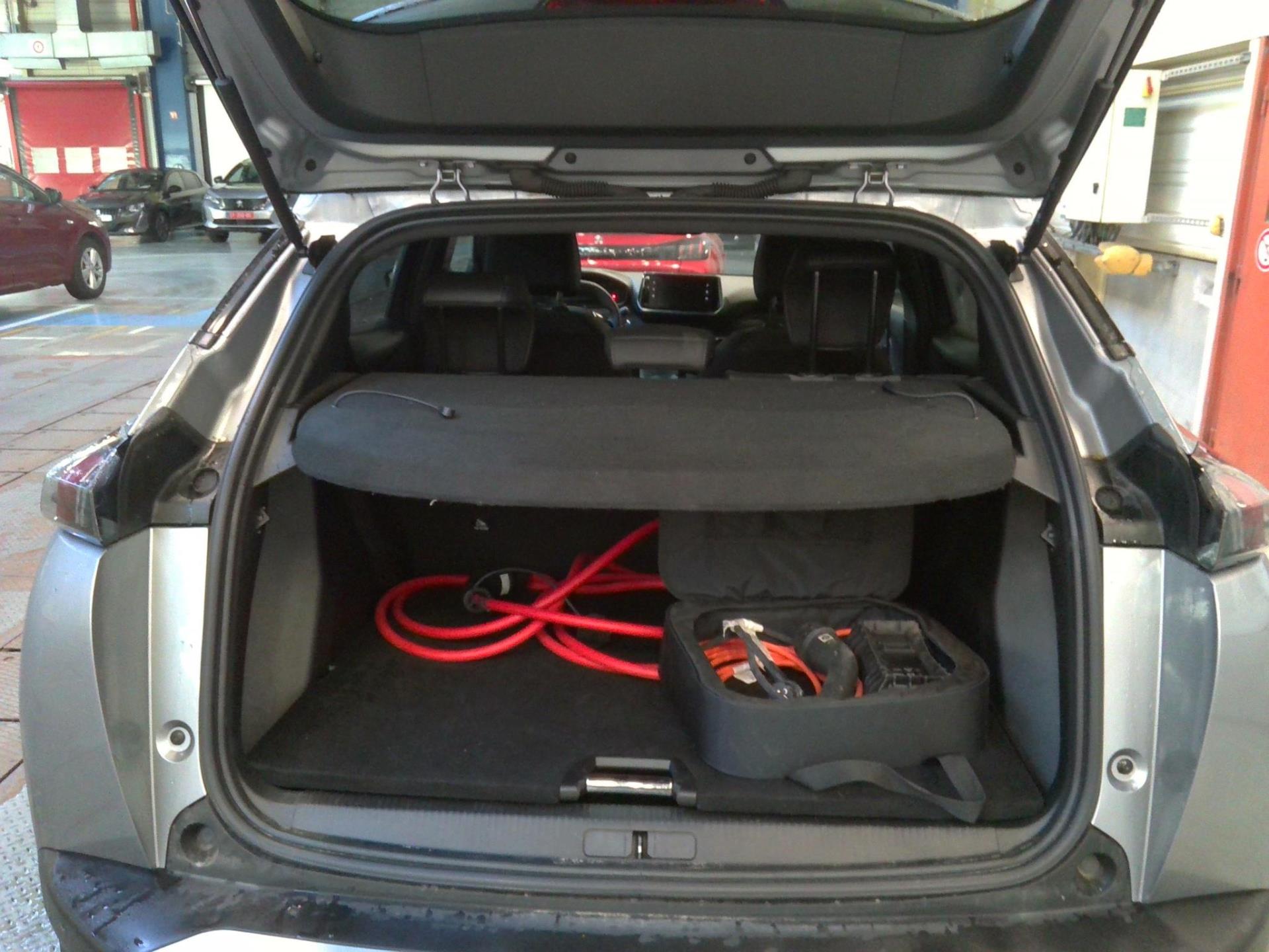 Peugeot 2008 Electrique 136 ch Allure 2023