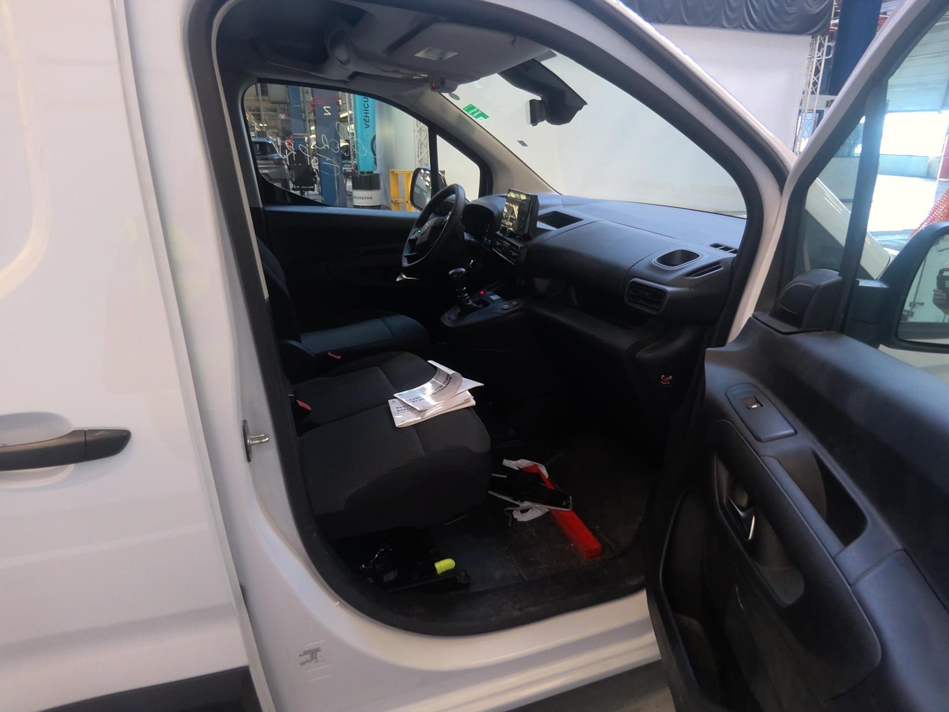 Citroen BERLINGO VAN TAILLE XL 950KG BLUEHDI 100 S&S BVM6 2024