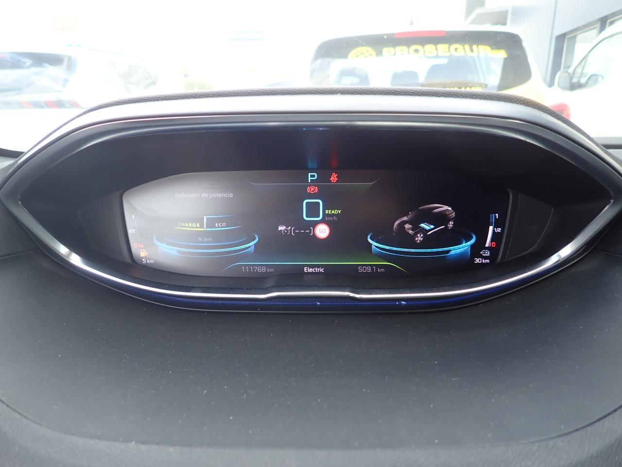 Foto Peugeot 3008 Hybrid 5