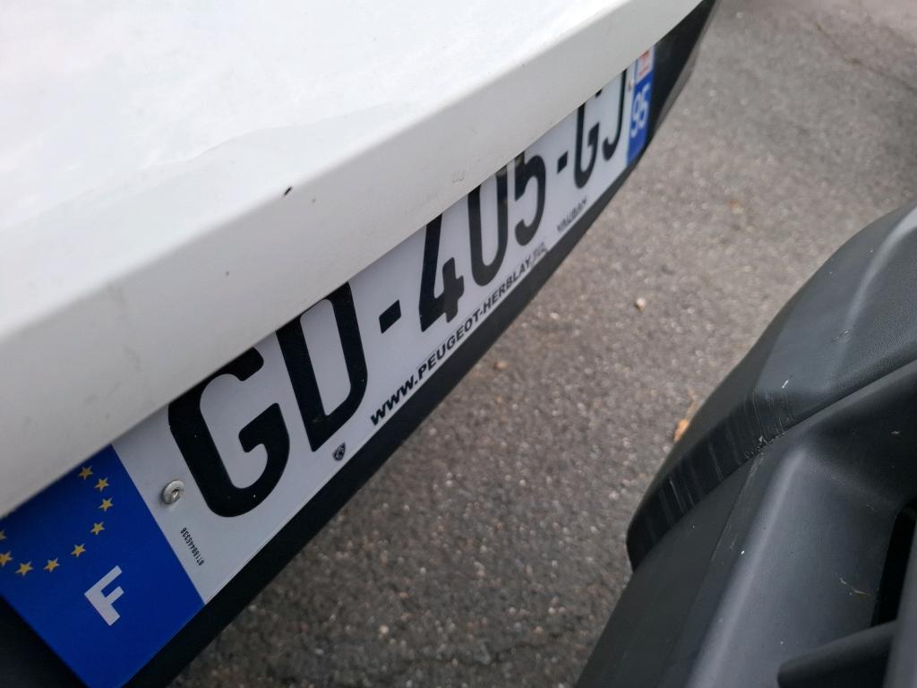 Peugeot 208 BlueHDi 100 S&S BVM6 Active 2021