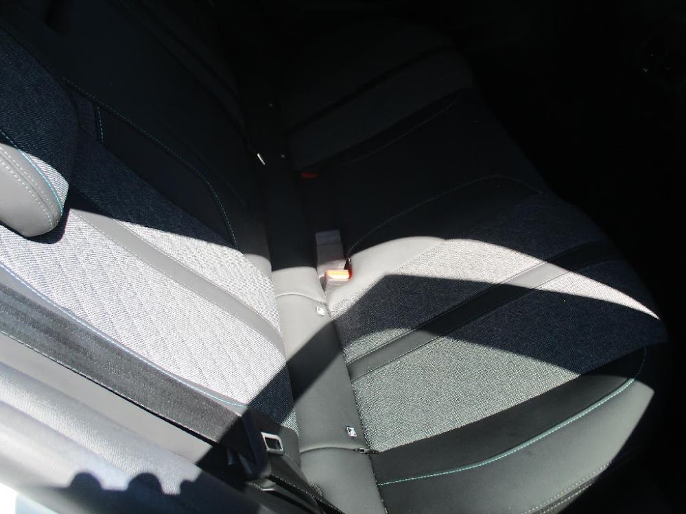 Foto Peugeot 408 12