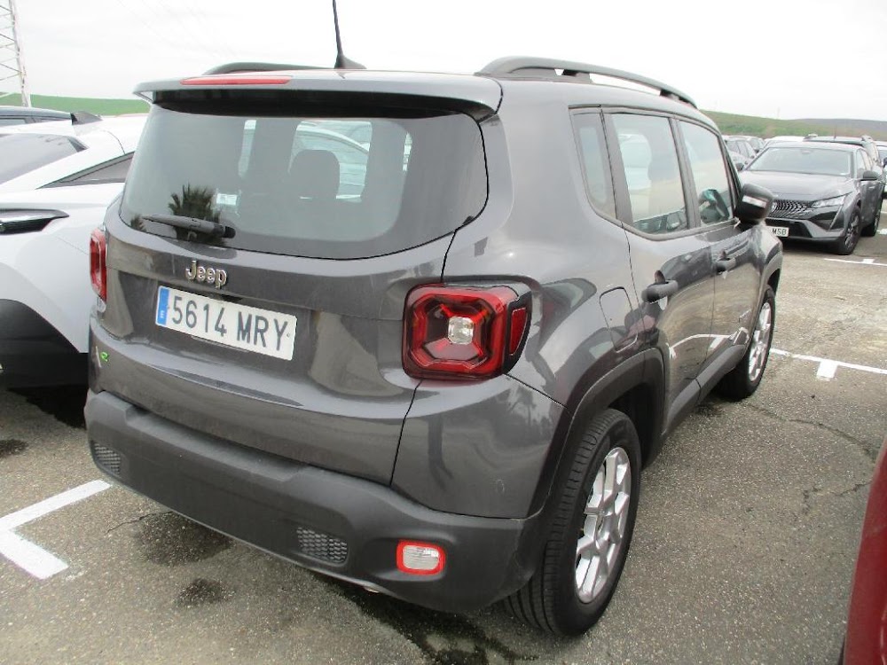 Foto Jeep Renegade Altitude 1.5 130cv e-Hybrid 6