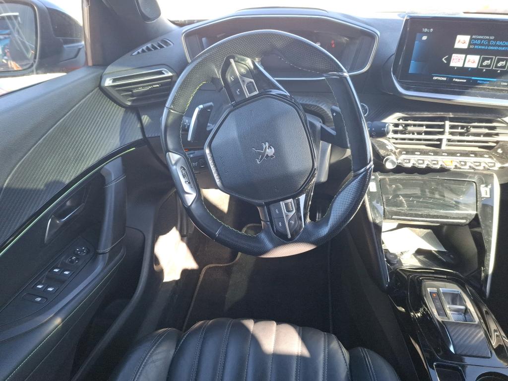 Peugeot 2008 PureTech 130 S&S EAT8 GT Pack 2022