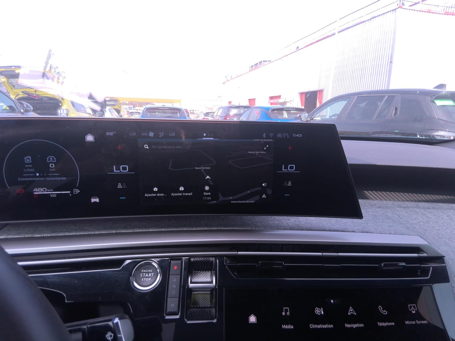 Peugeot 3008 Hybrid 145 e-DCS6 Allure 2025
