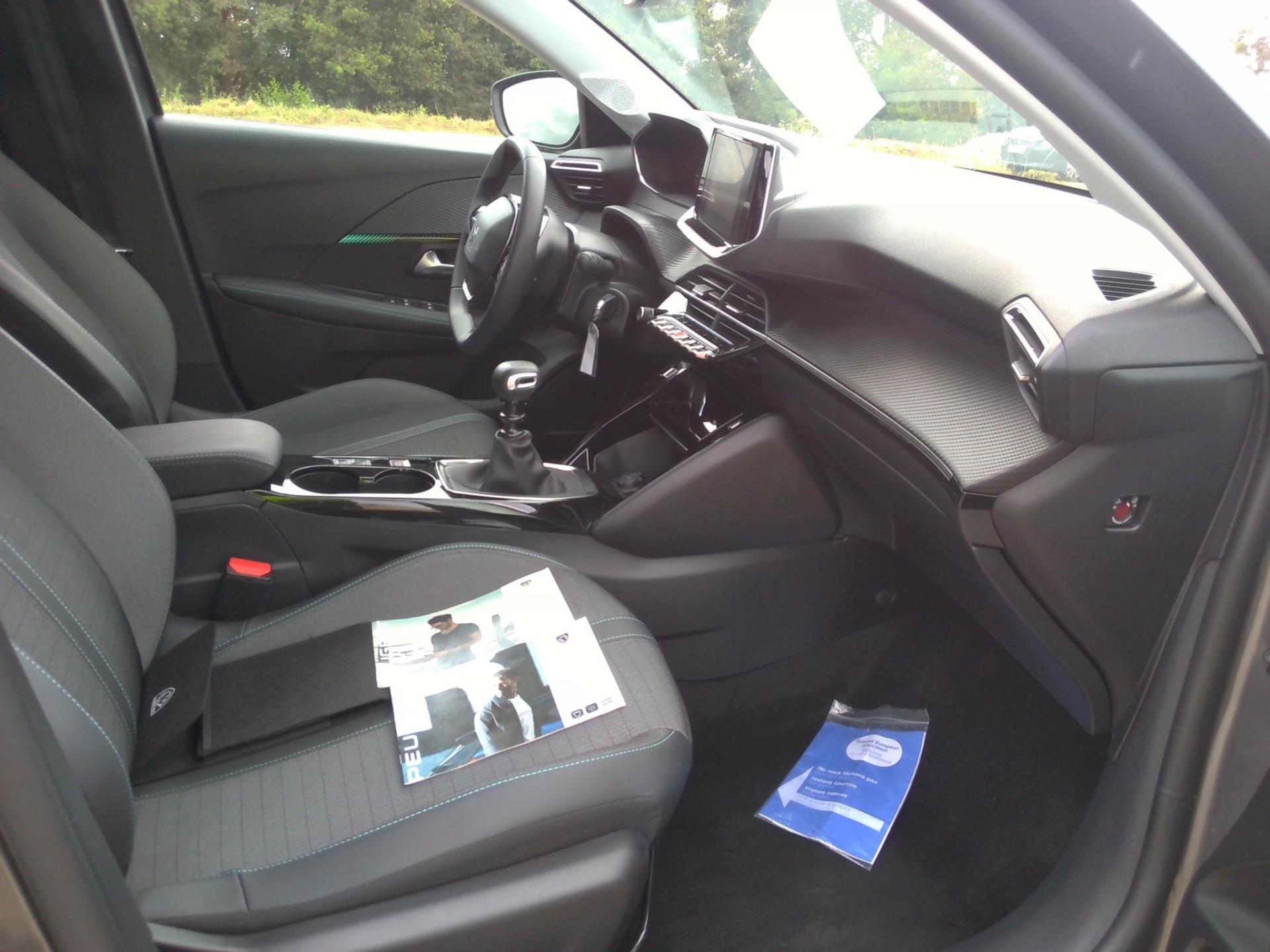 Peugeot 208 PureTech 100 S&S BVM6 Allure 2023