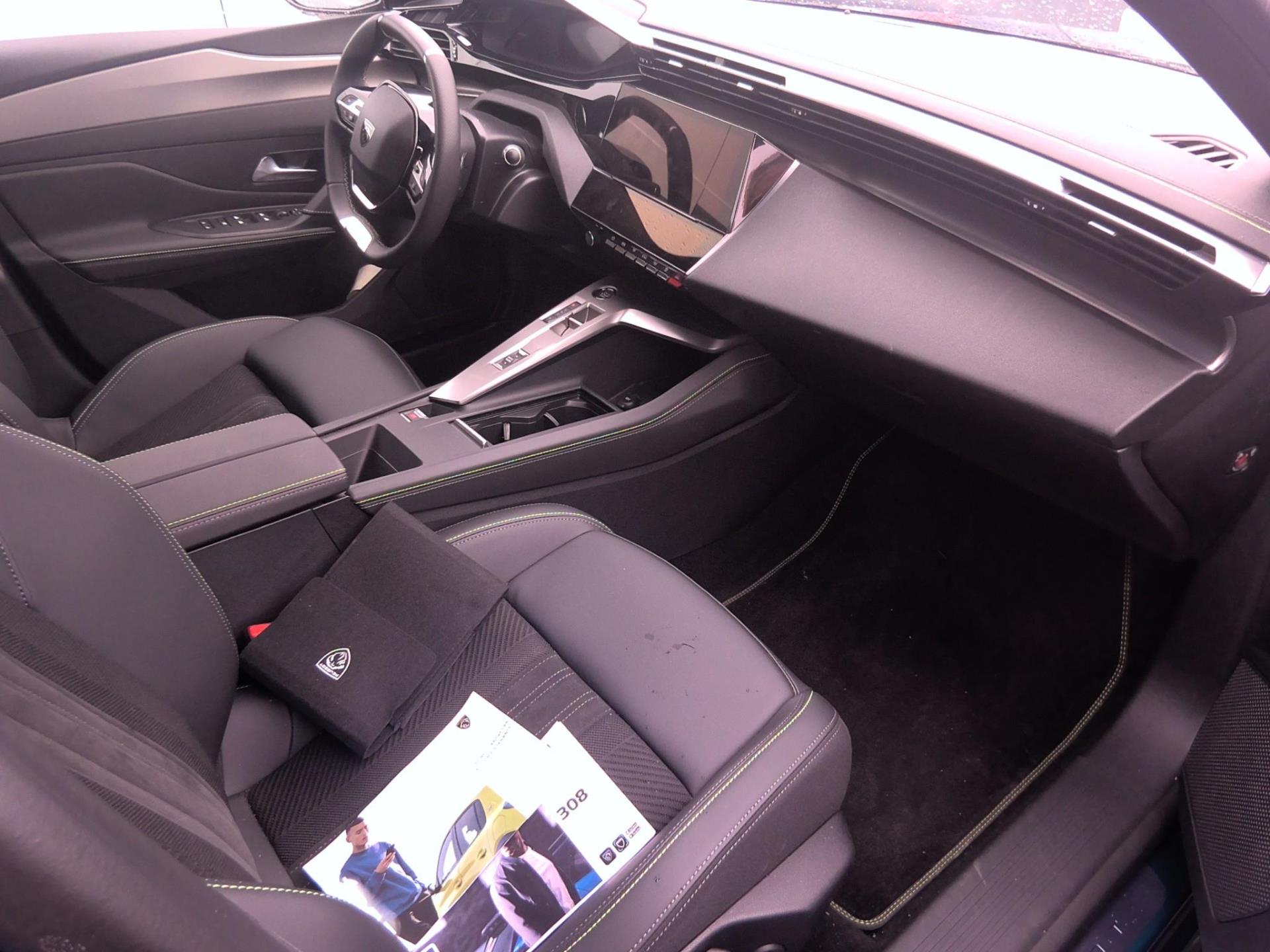 Peugeot 308 PHEV 180 e-EAT8 GT 2024