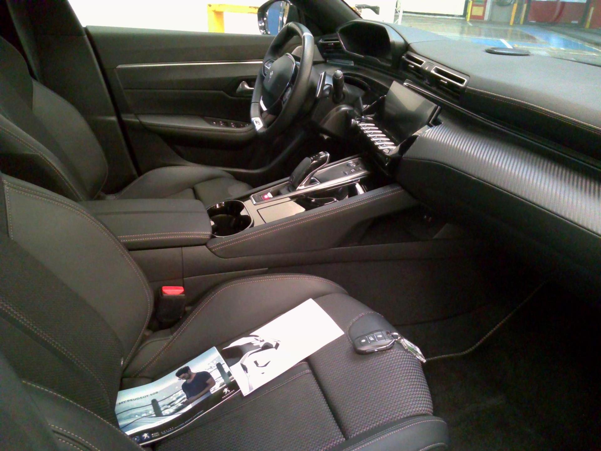 Peugeot 508 Hybrid 225 e-EAT8 GT 2022