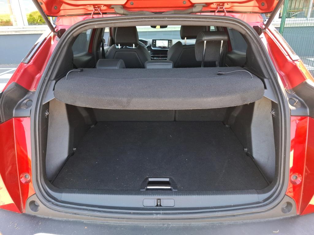 Peugeot 2008 PureTech 130 S&S EAT8 GT 2022