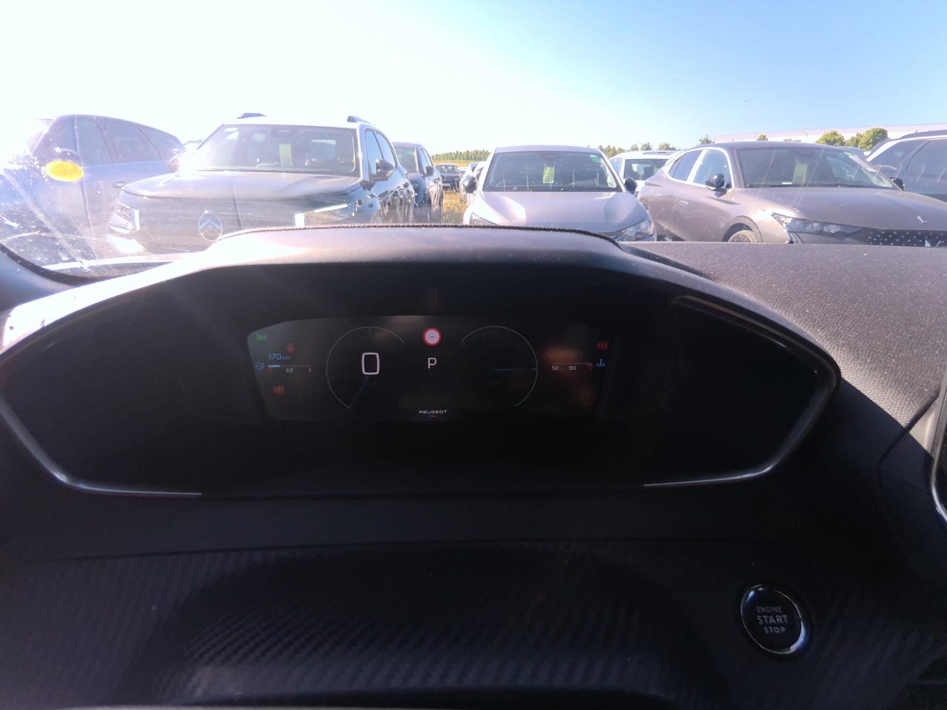 Peugeot 2008 Hybrid 145 ch e-DCS6 Allure 2025