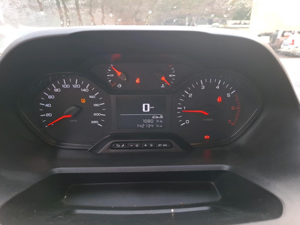 Peugeot PARTNER FOURGON STANDARD 650 KG BLUEHDI 100 S&S BVM5 PREMIUM 2020