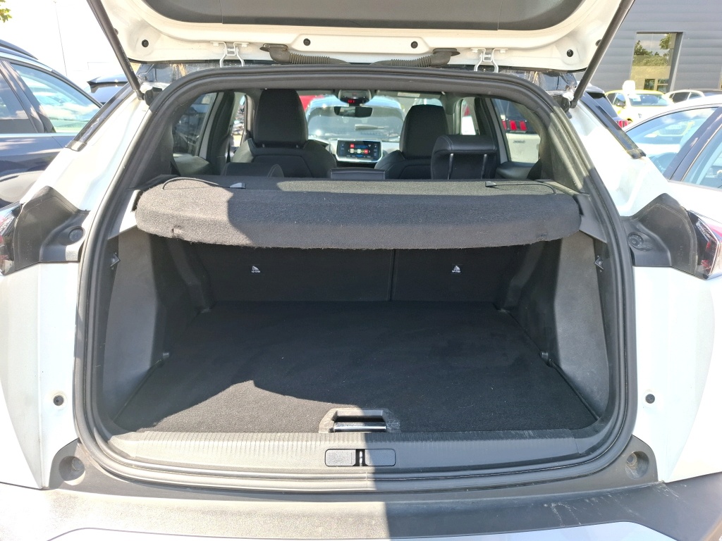 Peugeot 2008 BlueHDi 130 S&S EAT8 GT 2021