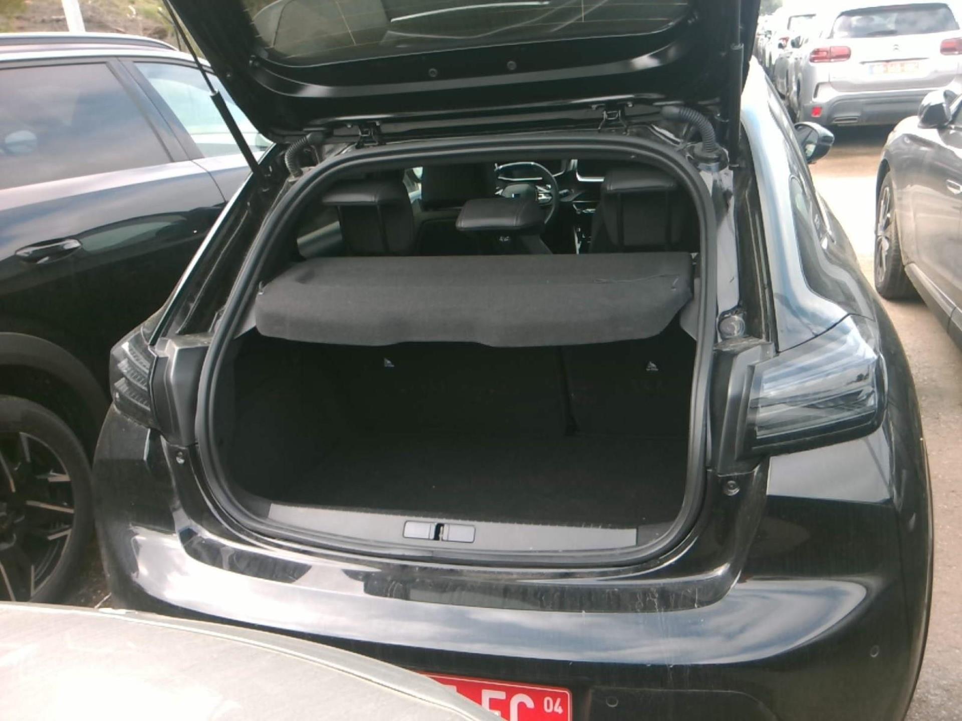 Peugeot 208 Hybrid 110 e-DCS6 GT 2025