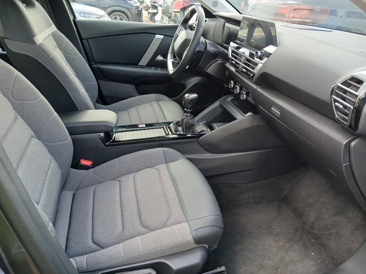 Foto Citroën C4 X 22