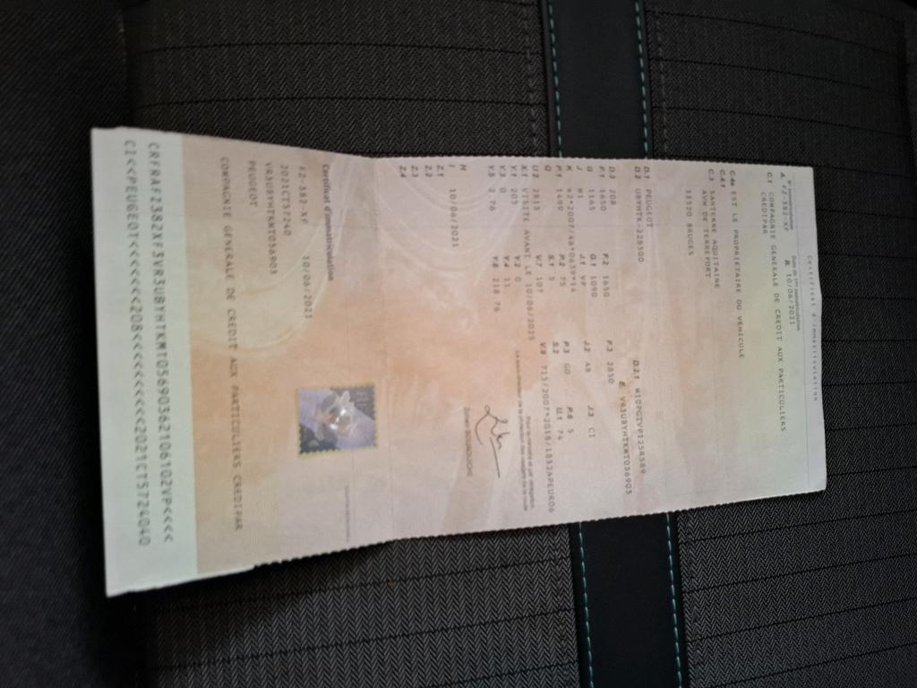 Peugeot 208 BlueHDi 100 S&S BVM6 Allure Business 2021