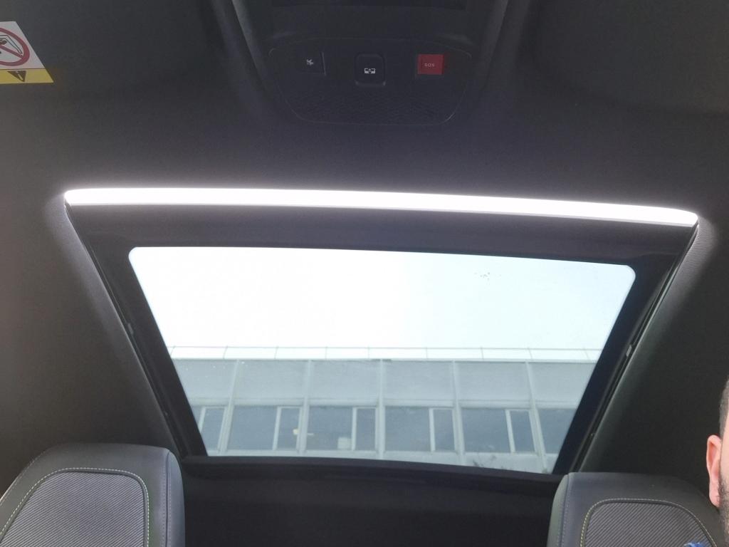 Peugeot 2008 PureTech 130 S&S EAT8 GT 2021