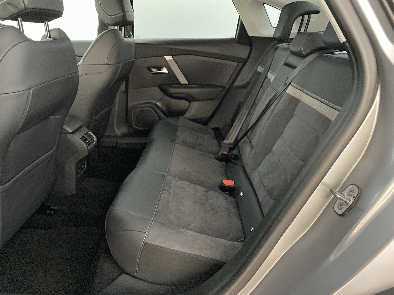 Citroen C4 X BlueHDi 130 S&S EAT8 Shine Pack 2023