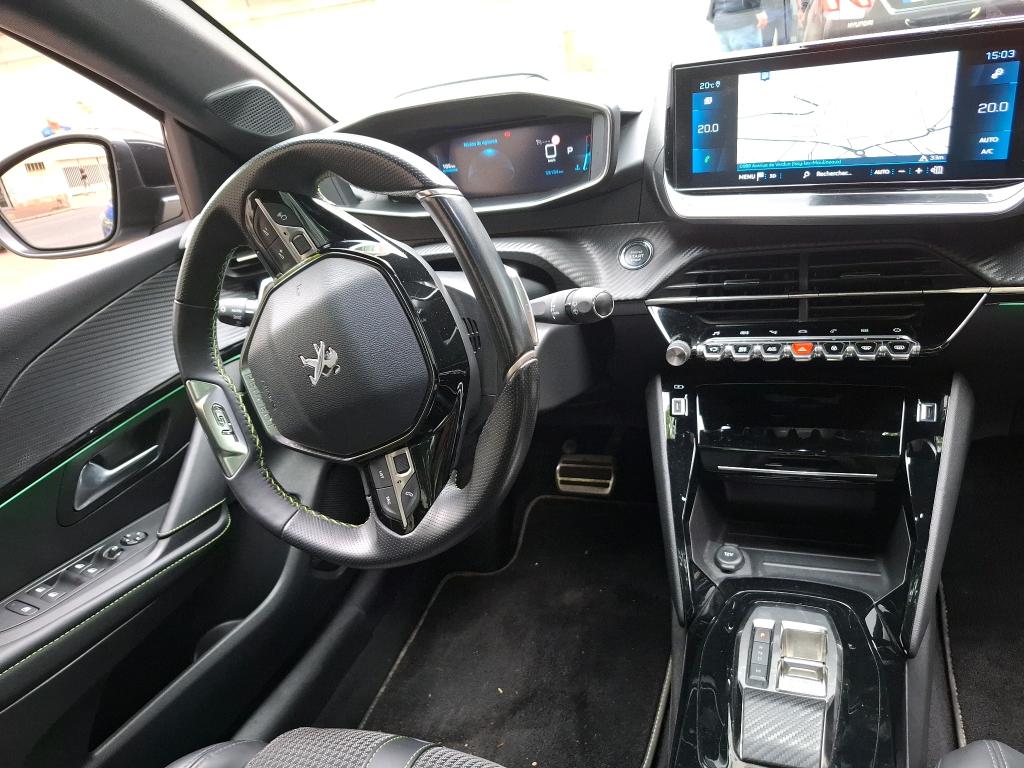 Peugeot 208 PureTech 100 S&S EAT8 GT 2022
