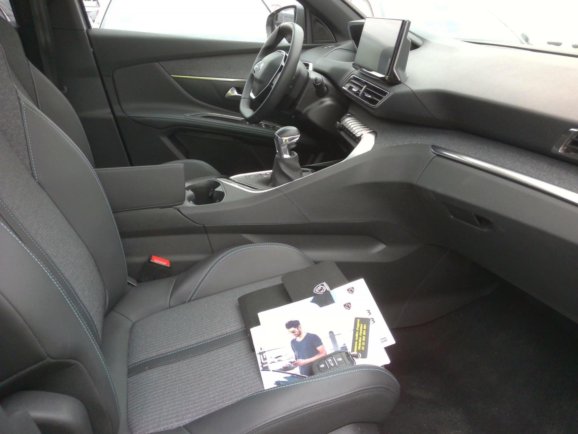 Peugeot 5008 PureTech 130ch S&S BVM6 Allure Pack 2023