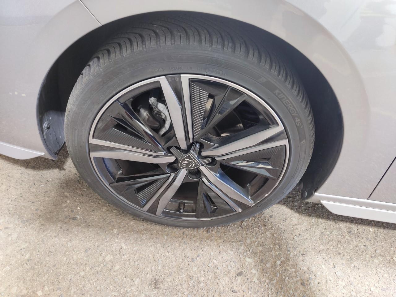 Peugeot 308 III