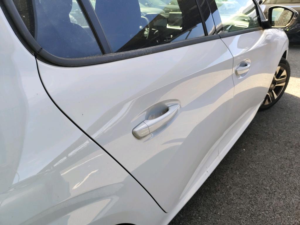 Peugeot 208 100 S&S BVM6 Allure 2025