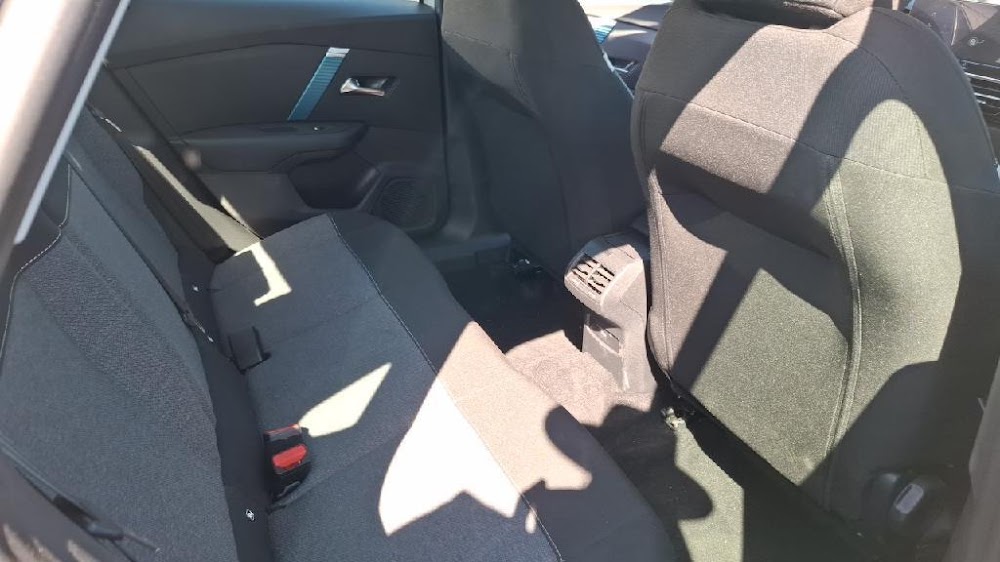 Foto Citroën ë-C4 15