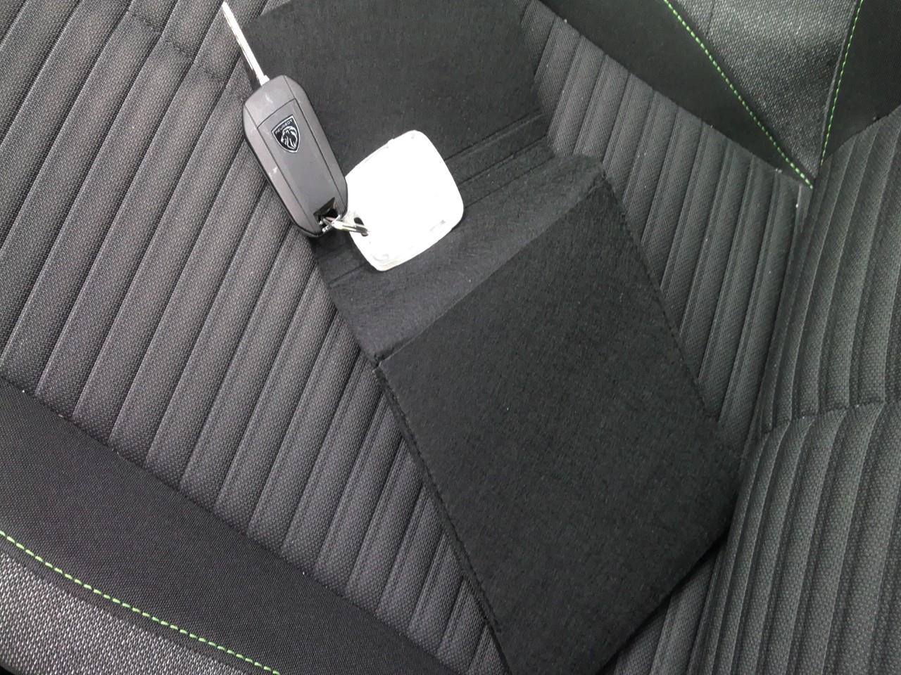 Foto Peugeot 208 20
