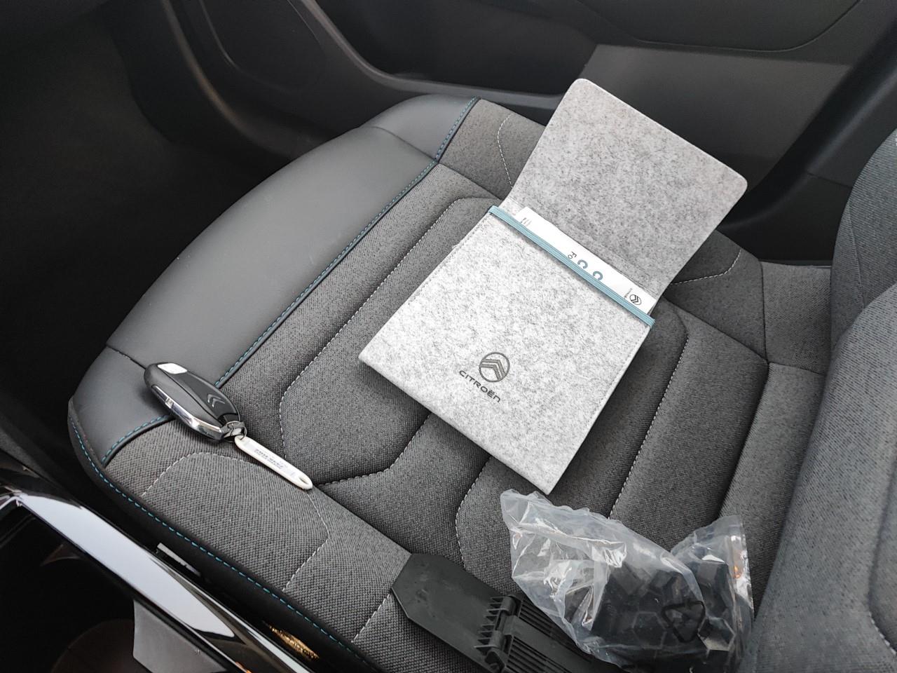 Foto Citroën C4 X 8
