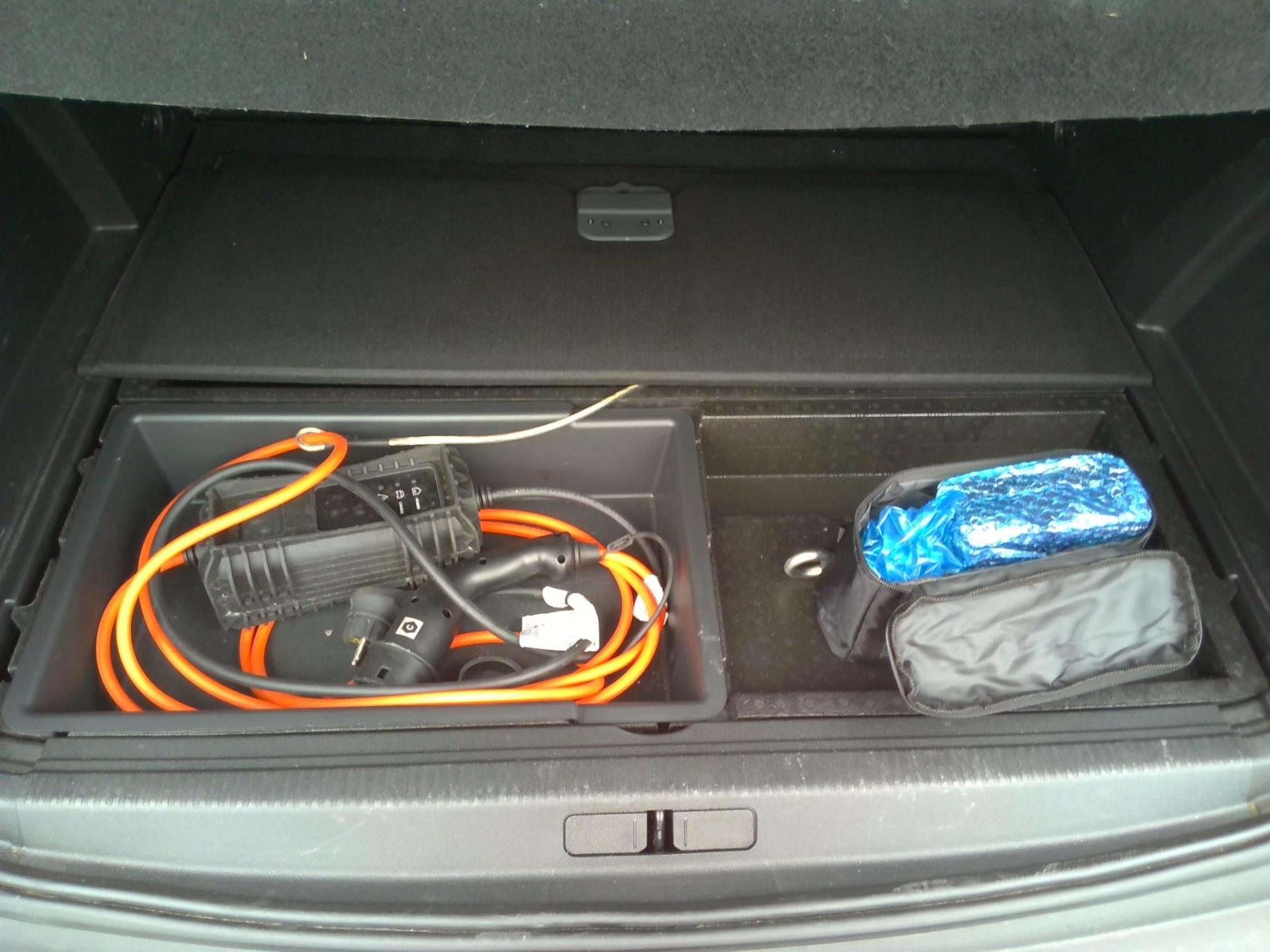 Peugeot 3008 Hybrid4 300 e-EAT8 GT Pack 2022