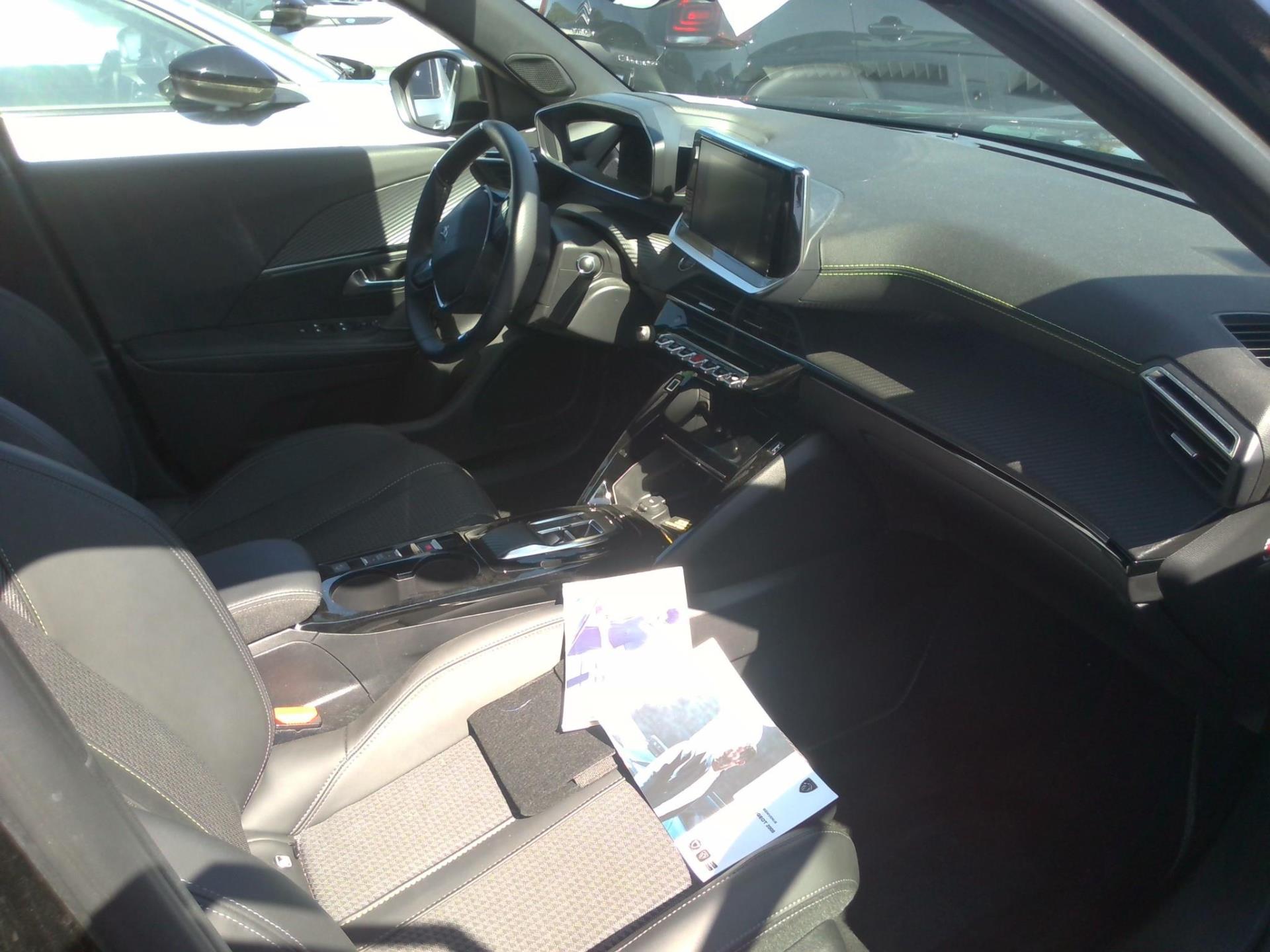 Peugeot 2008 Electrique 136 ch GT 2023