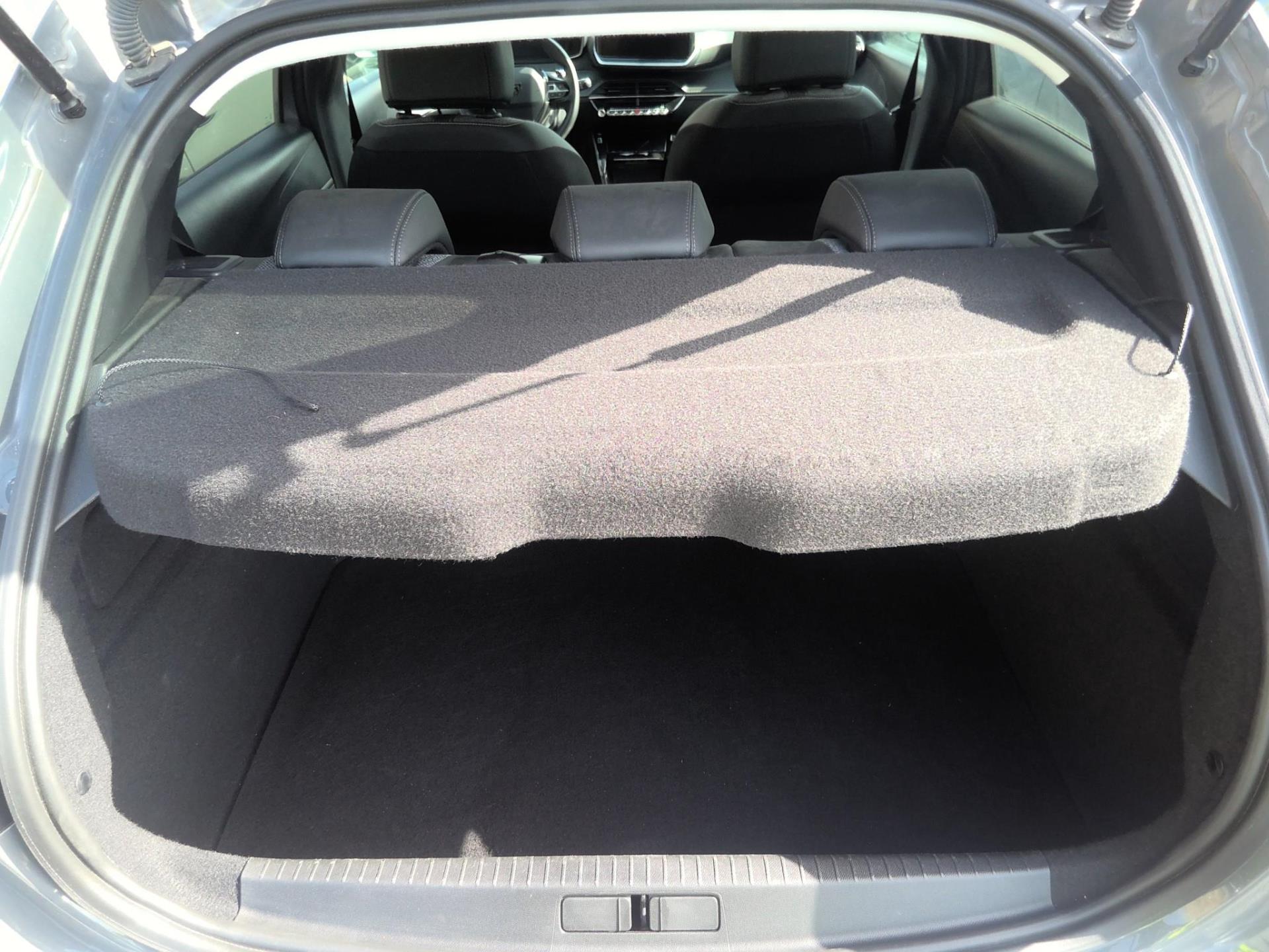 Peugeot 208 Hybrid 100 e-DCS6 Allure 2025