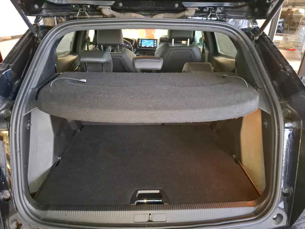 Peugeot 2008 PureTech 130 S&S EAT8 GT 2022