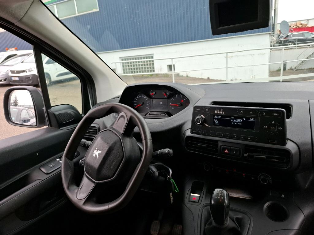 Peugeot PARTNER FOURGON STANDARD 650 KG BLUEHDI 100 S&S BVM5 PREMIUM 2020