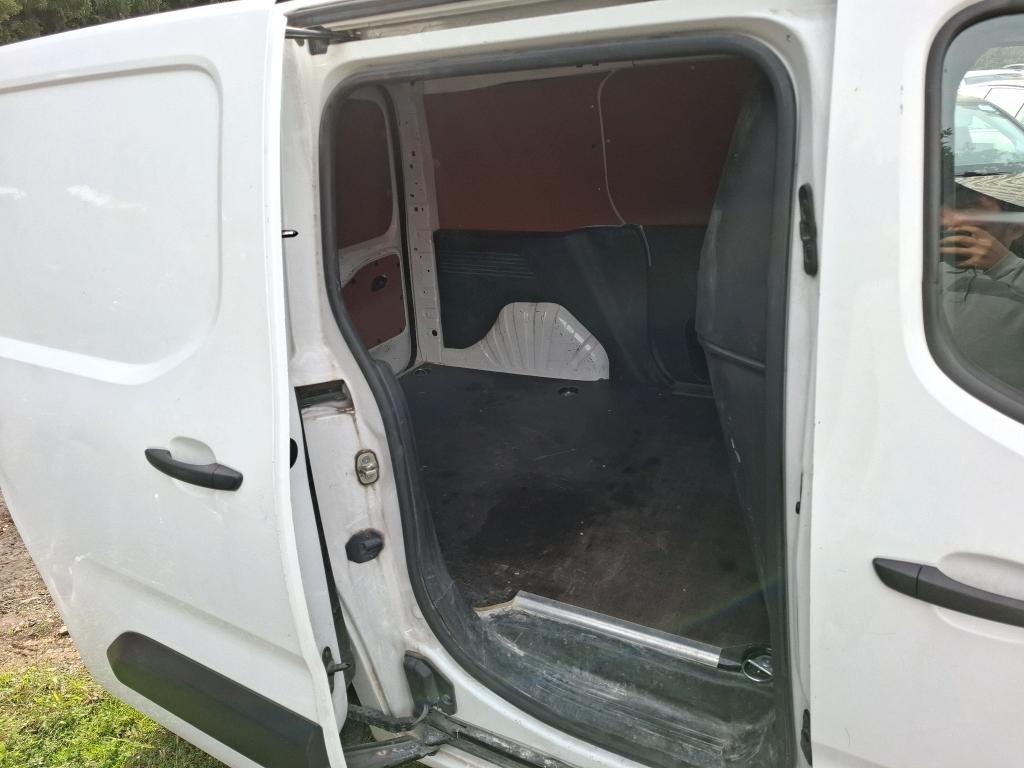 Peugeot PARTNER FOURGON STANDARD 650 KG BLUEHDI 75 BVM5 PREMIUM 2020