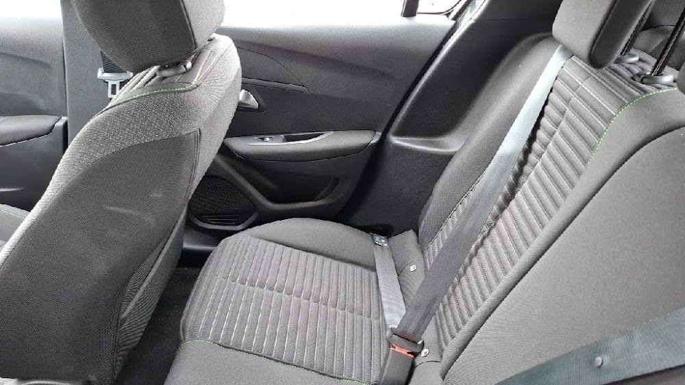 Foto Peugeot 208 10