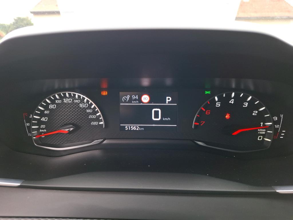 Peugeot 2008 BlueHDi 130 S&S EAT8 Allure 2021