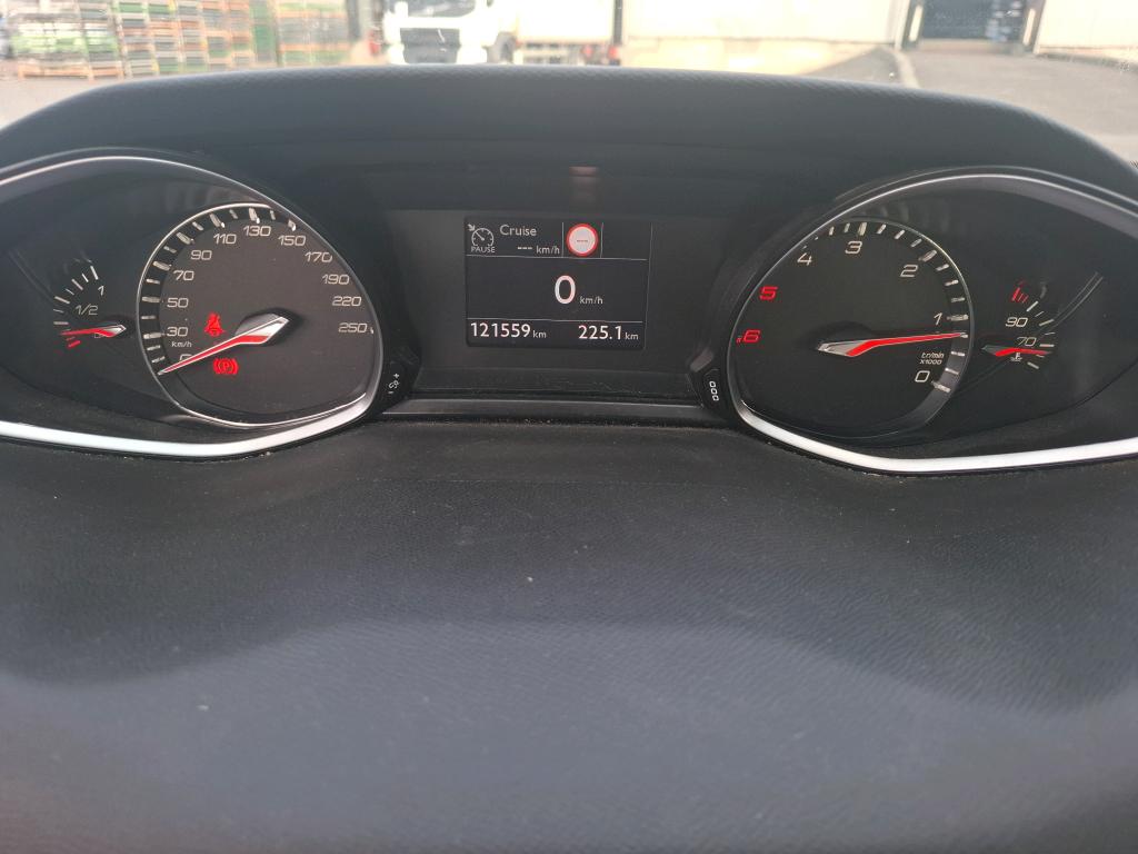 Peugeot 308 BlueHDi 130ch S&S BVM6 Active Business 2021