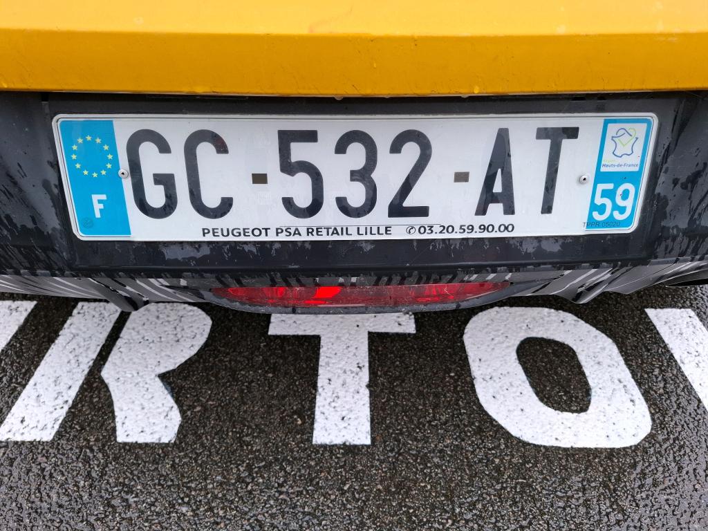 Peugeot 208 BlueHDi 100 S&S BVM6 Active 2021