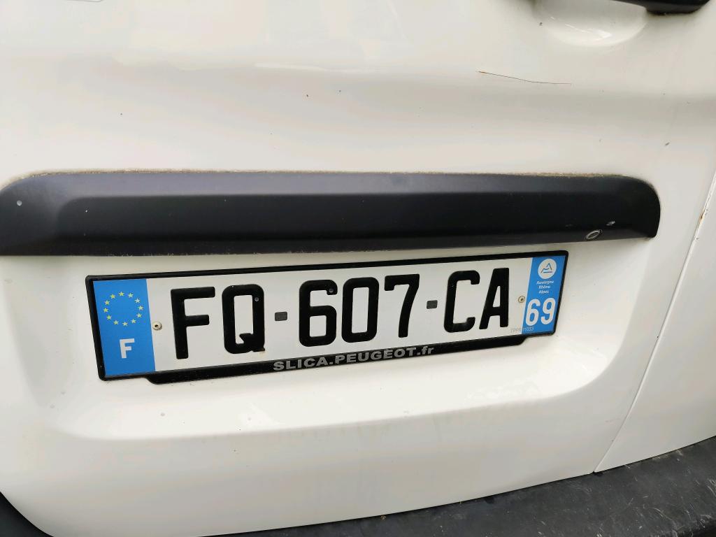 Peugeot EXPERT FGN TOLE STANDARD 2.0 BLUEHDI 120 S&S BVM6 ASPHALT 2020