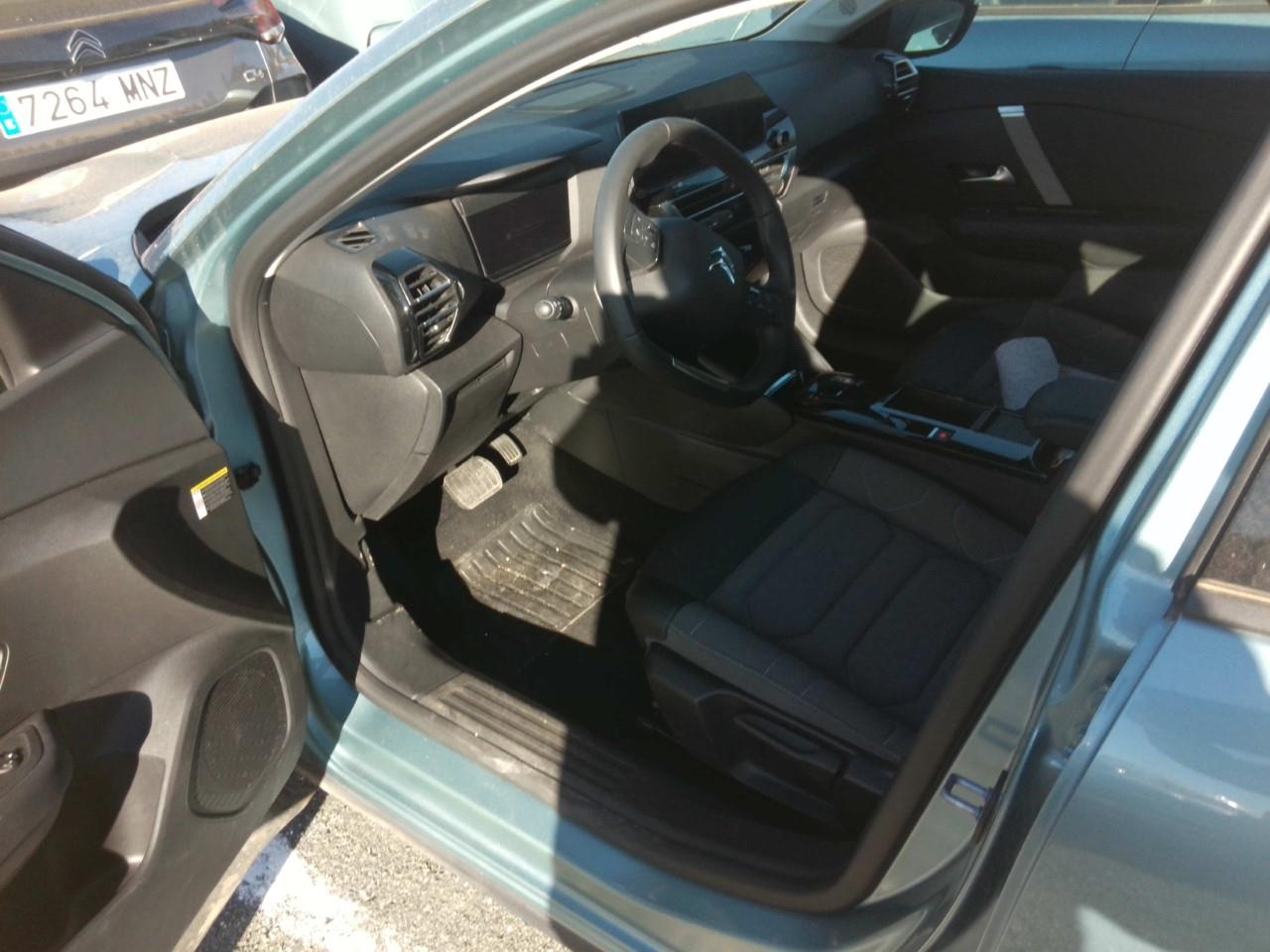 Foto Citroën C4 X 3
