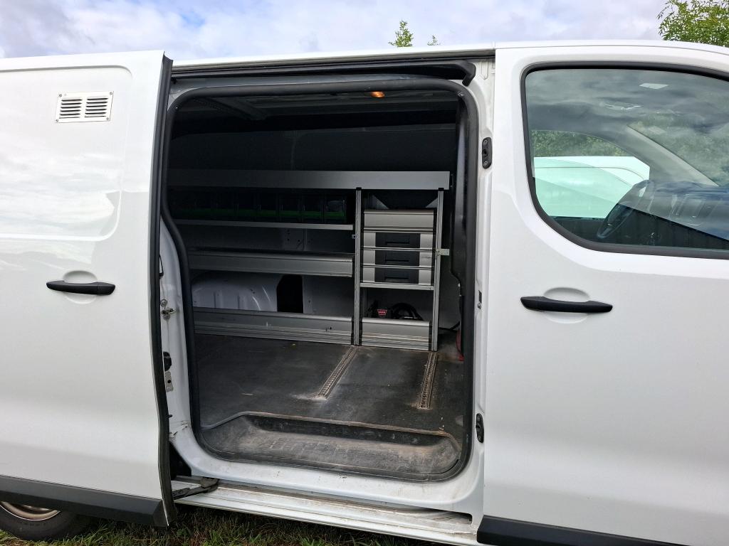 Peugeot EXPERT FGN TOLE STANDARD 1.5 BLUEHDI 120 S&S BVM6 ASPHALT 2021