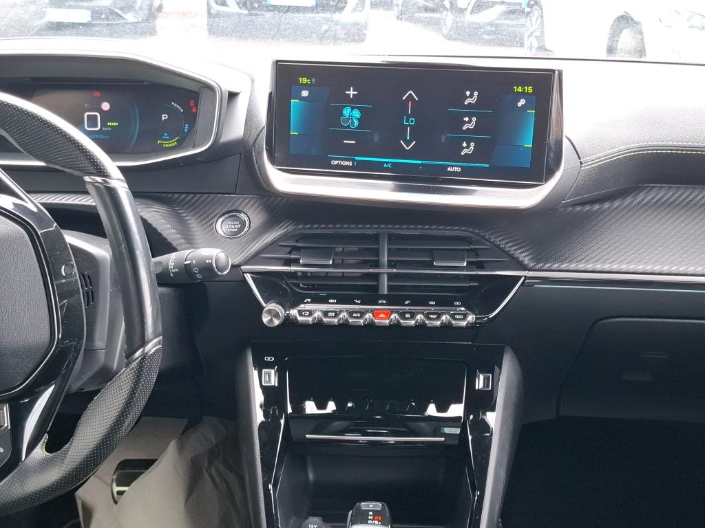 Peugeot 2008 Moteur électrique 136 ch GT Line 2021