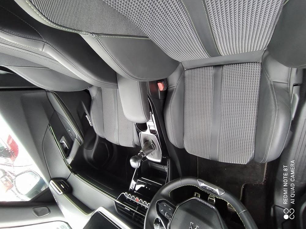Foto Peugeot 2008 13