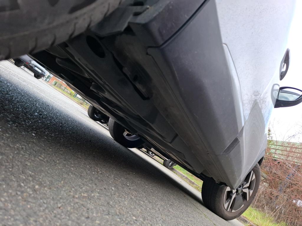 Peugeot 2008 PureTech 130 S&S EAT8 GT 2024