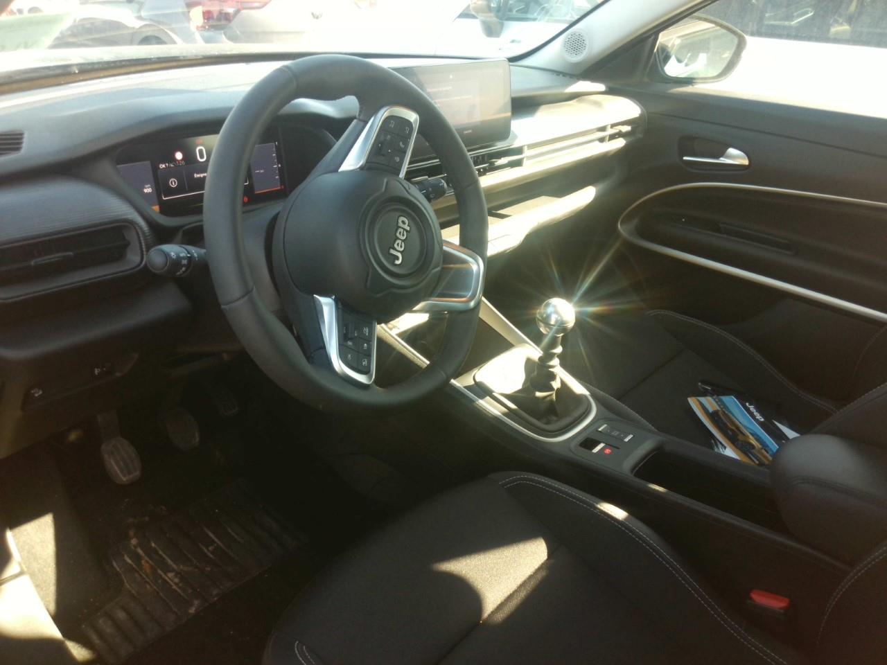 Foto Jeep AVENGER 3