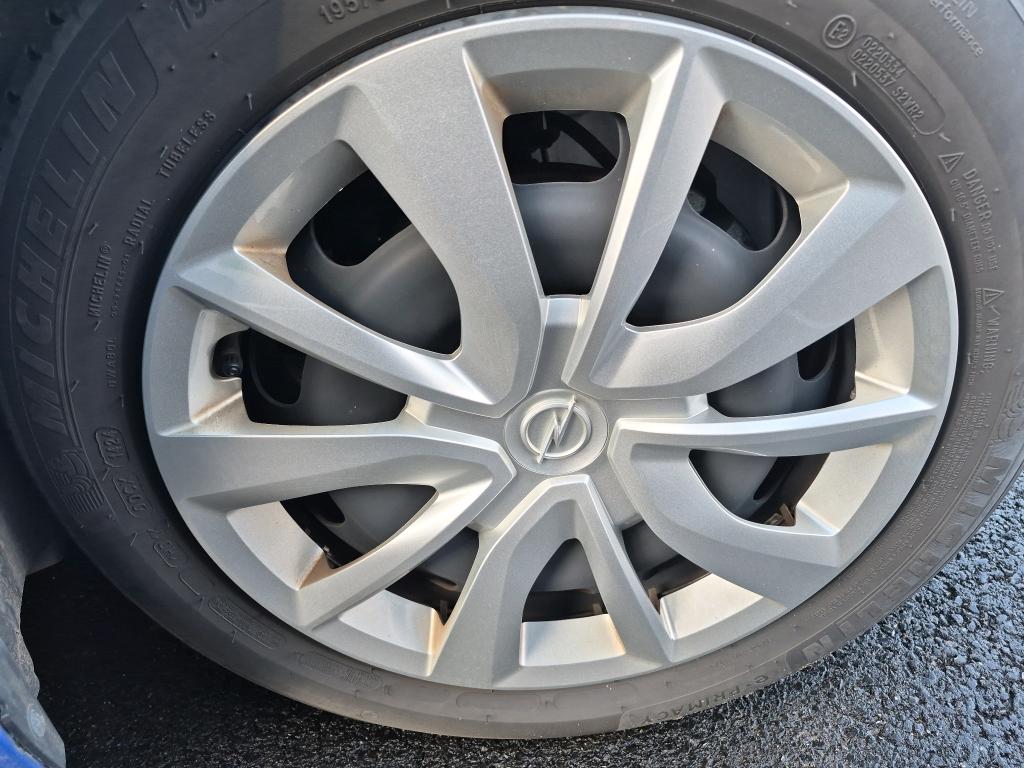 Opel Corsa 1.2 75 ch BVM5 2024