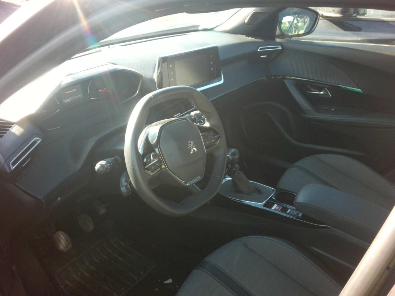 Foto Peugeot 2008 3